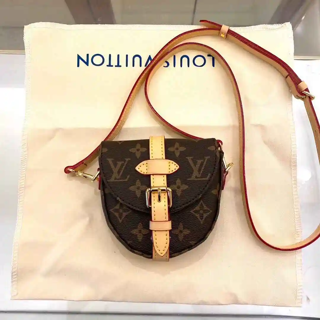 KK01850 (1).webp