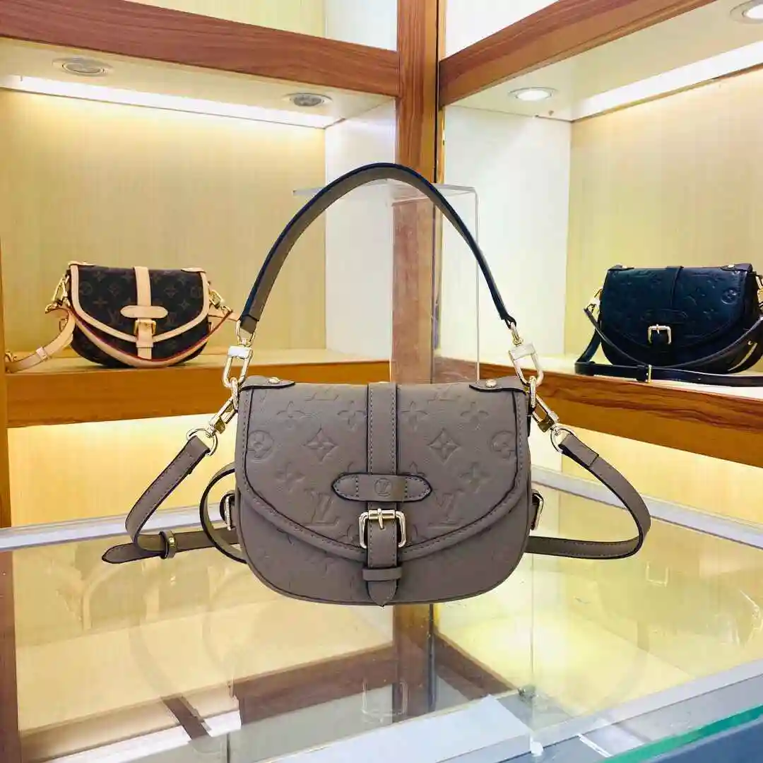 KK02050 (1).webp