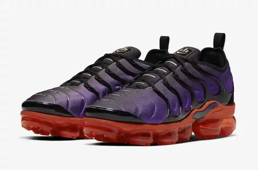 Nike-Air-VaporMax-Plus-Voltage-Purple-924453-500-Release-Date-4.webp