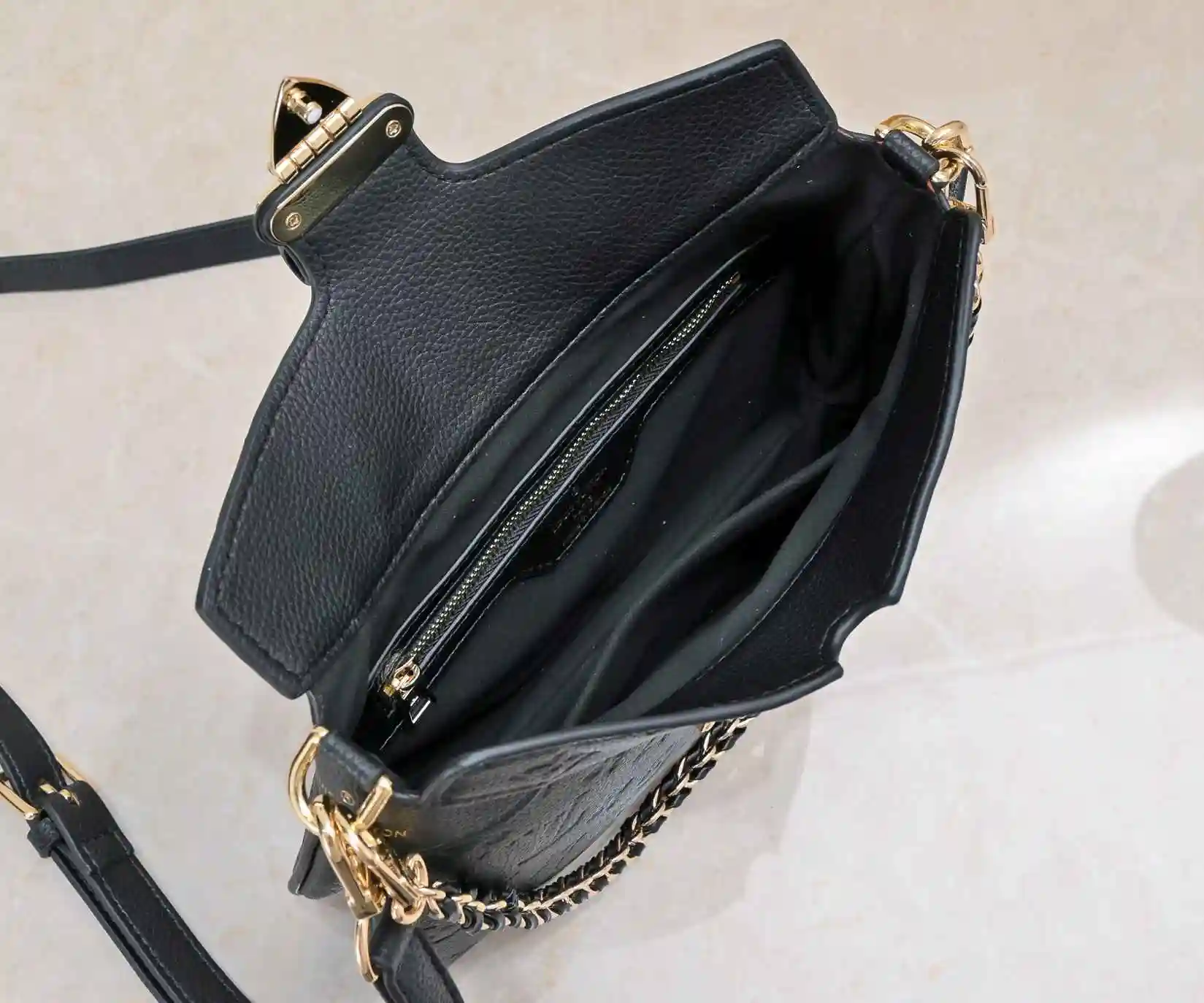 SA002050 (11).webp