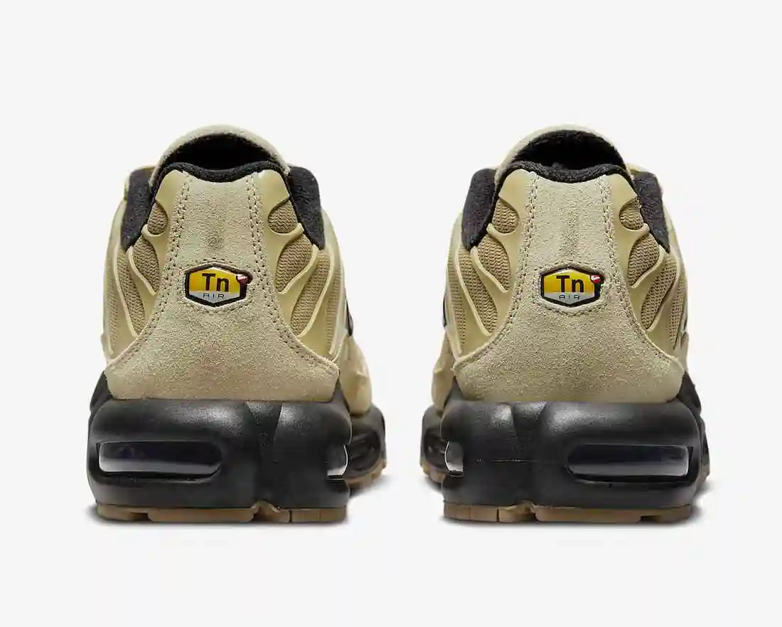 Nike-Air-Max-Plus-DZ4501-700-Release-Date-5.webp