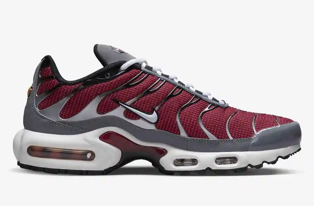Nike-Air-Max-Plus-Red-Grey-White-DQ3983-600-Release-Date-2.webp
