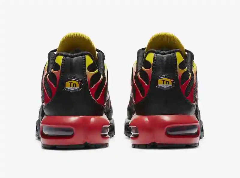 Nike-Air-Max-Plus-CZ9270-001-Release-Date-3.webp