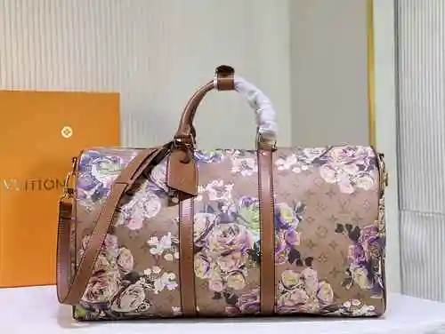 La bolsa de viaje está hecha de material de lona importado, con una bolsa de regalo de entrega de al