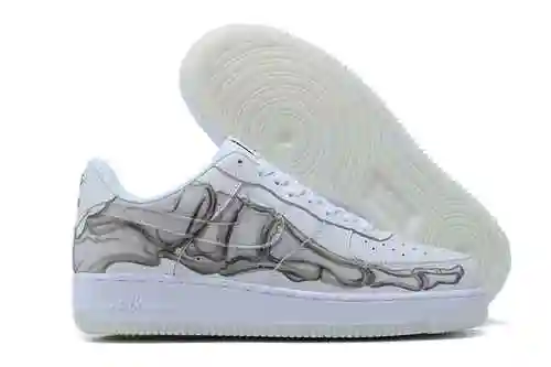 Nike Air Force 1 Low "Skeleton" BQ7541-100 36-46 con media talla