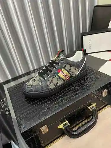 Código de zapato de hombre GUCCI: 0908B30 Talla: 38-44