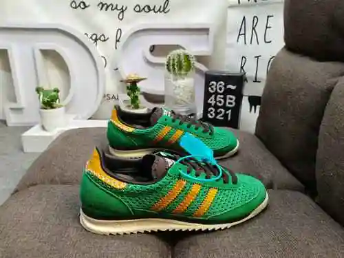 321D company level retro avant-garde shoes have all been taken up, and Liancheng British designer br