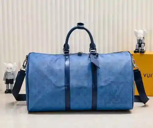 La bolsa de viaje está hecha de material de lona importado, con una bolsa de regalo de entrega de al