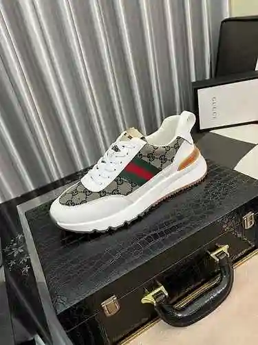 Zapato GUCCI para hombre Código: 0908B50 Talla: 38-44