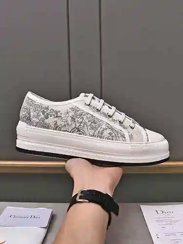 Código de pareja Dior: 0911B50 Talla: Mujer 35-39 (mujer 40 personalizada) Hombre 38-44 (45 personal