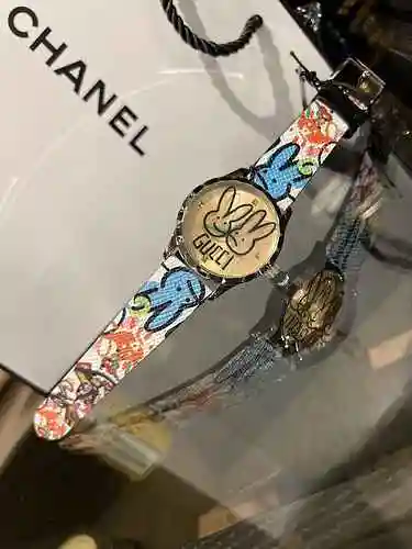 Pedido original, nuevo reloj GUCCI Gucci personalizado para mujer, combinado con movimiento mecánico