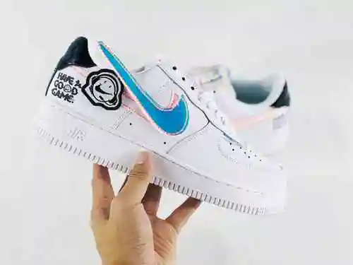 Nike Nike Air Force 1 Low Esports Laser 36-45 con tamaño medio