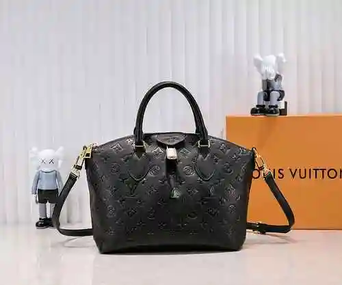 El bolso está hecho de material de lona importado, con una bolsa de regalo de entrega de alta calida