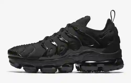Nike Air VaporMax Plus Código: DH1063-001 36-47