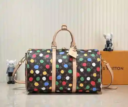 La bolsa de viaje está hecha de material de lona importado, con una bolsa de regalo de entrega de al