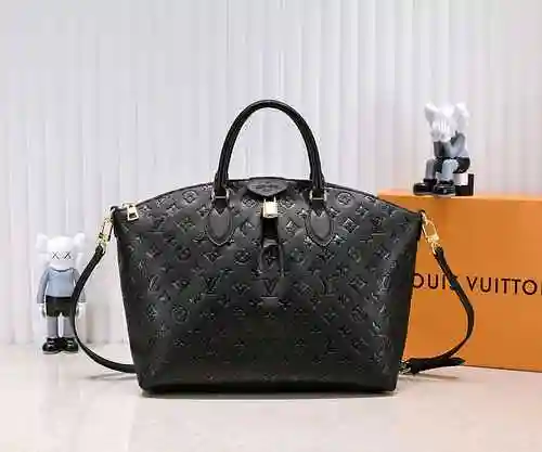 El bolso está hecho de material de lona importado, con una bolsa de regalo de entrega de alta calida
