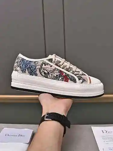 Código de pareja Dior: 0911B50 Talla: Mujer 35-39 (mujer 40 personalizada) Hombre 38-44 (45 personal