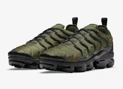 Nike Air VaporMax Plus Código: DQ4688-300 39-47