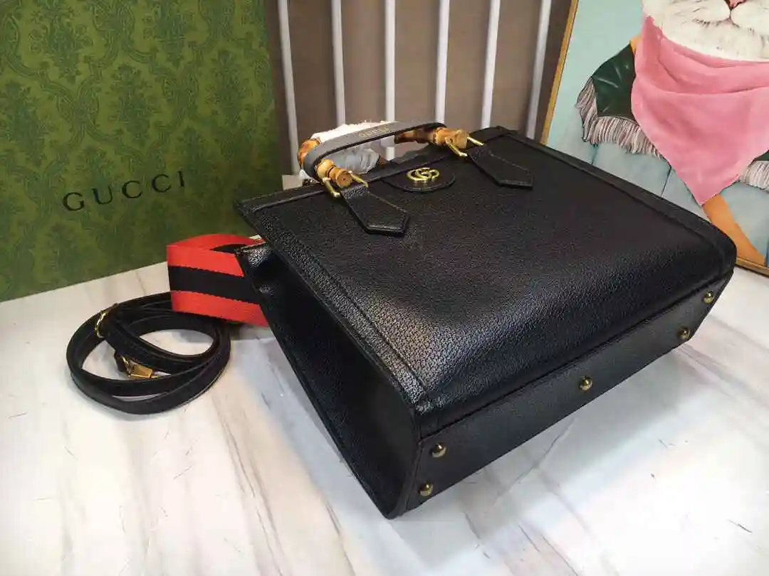 KK02350 (4).webp