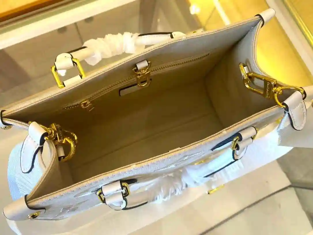 HR002350 (6).webp