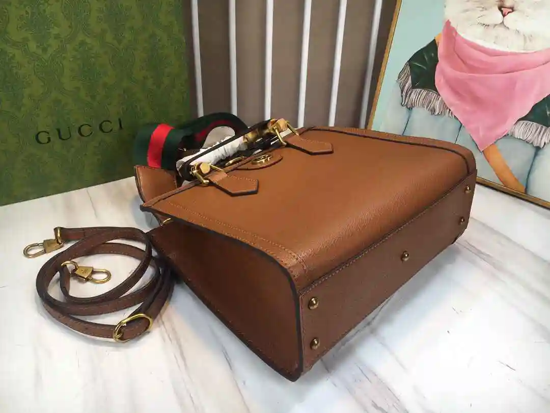 KK02350 (4).webp