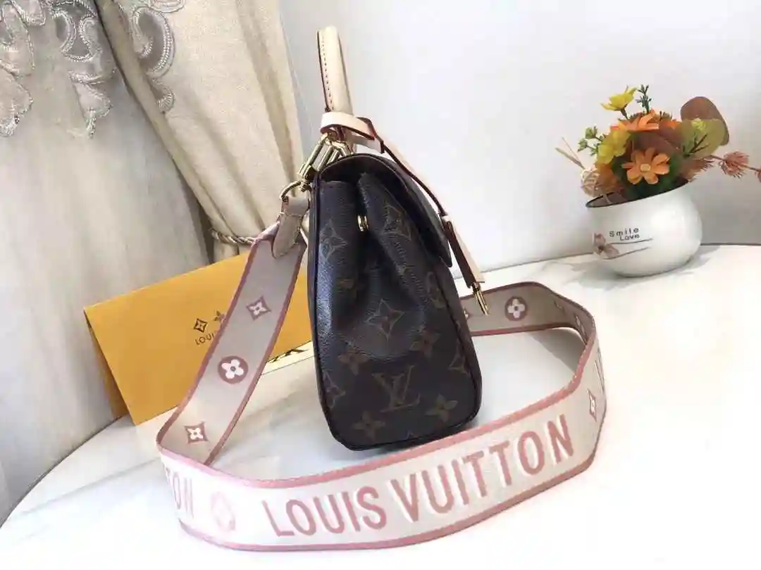 RE002250 (12).webp