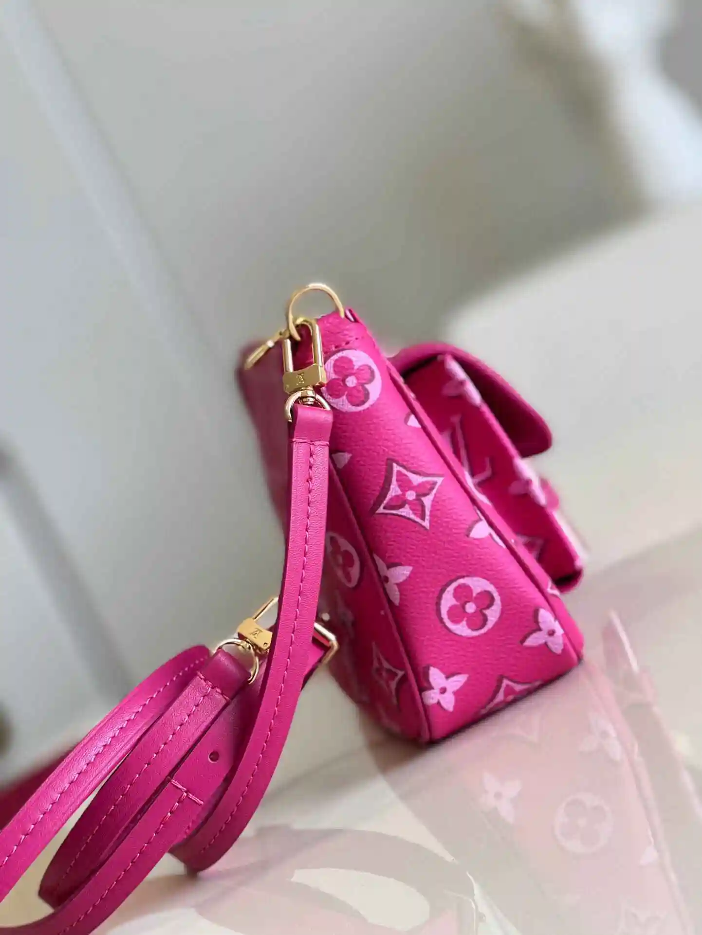KK03850 (4).webp