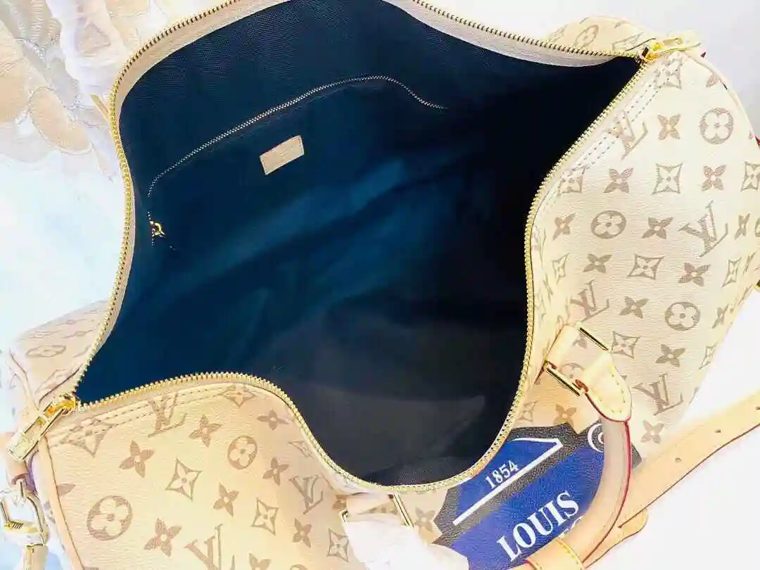 ER003050 (2).webp