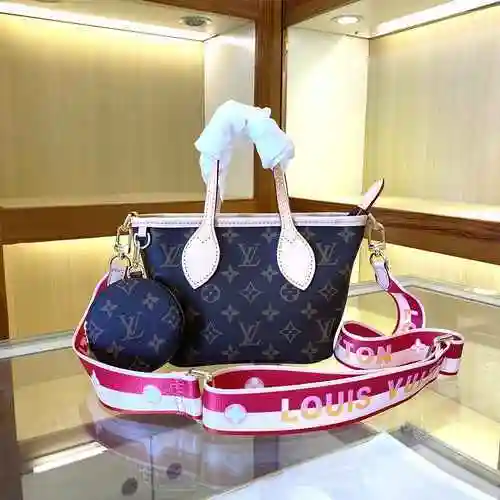 El bolso está hecho de material de lona importado, con una bolsa de regalo de entrega de alta calida