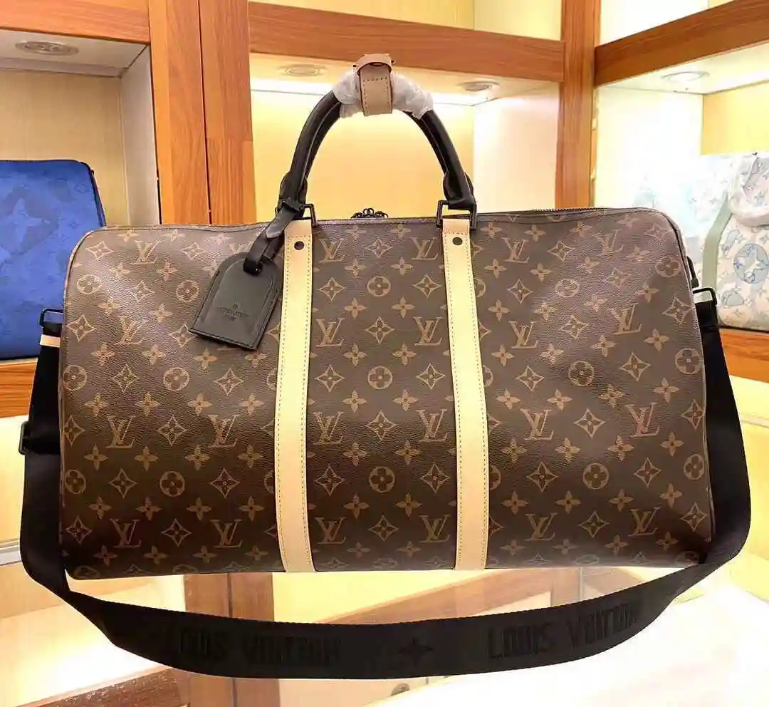 DC003050 (1).webp