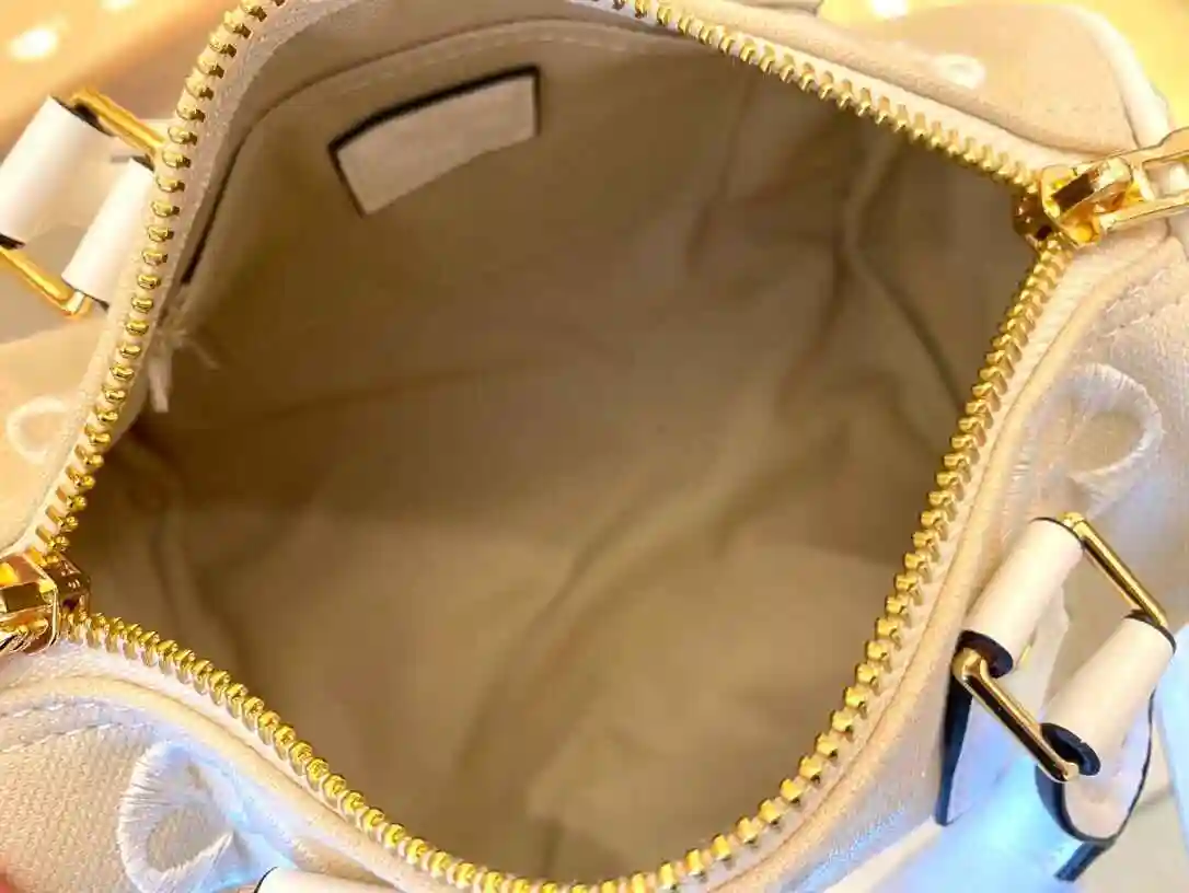 HR002350 (6).webp