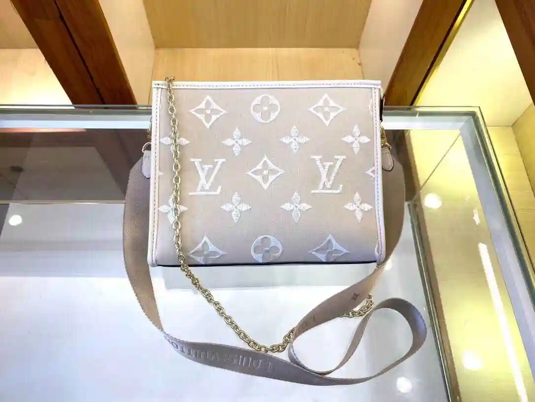 YR002250 (1).webp