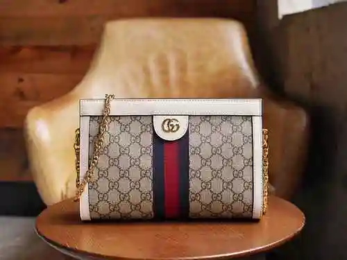 El bolso con cadena GUCCI adopta cuero original importado de primer nivel y una versión réplica de a