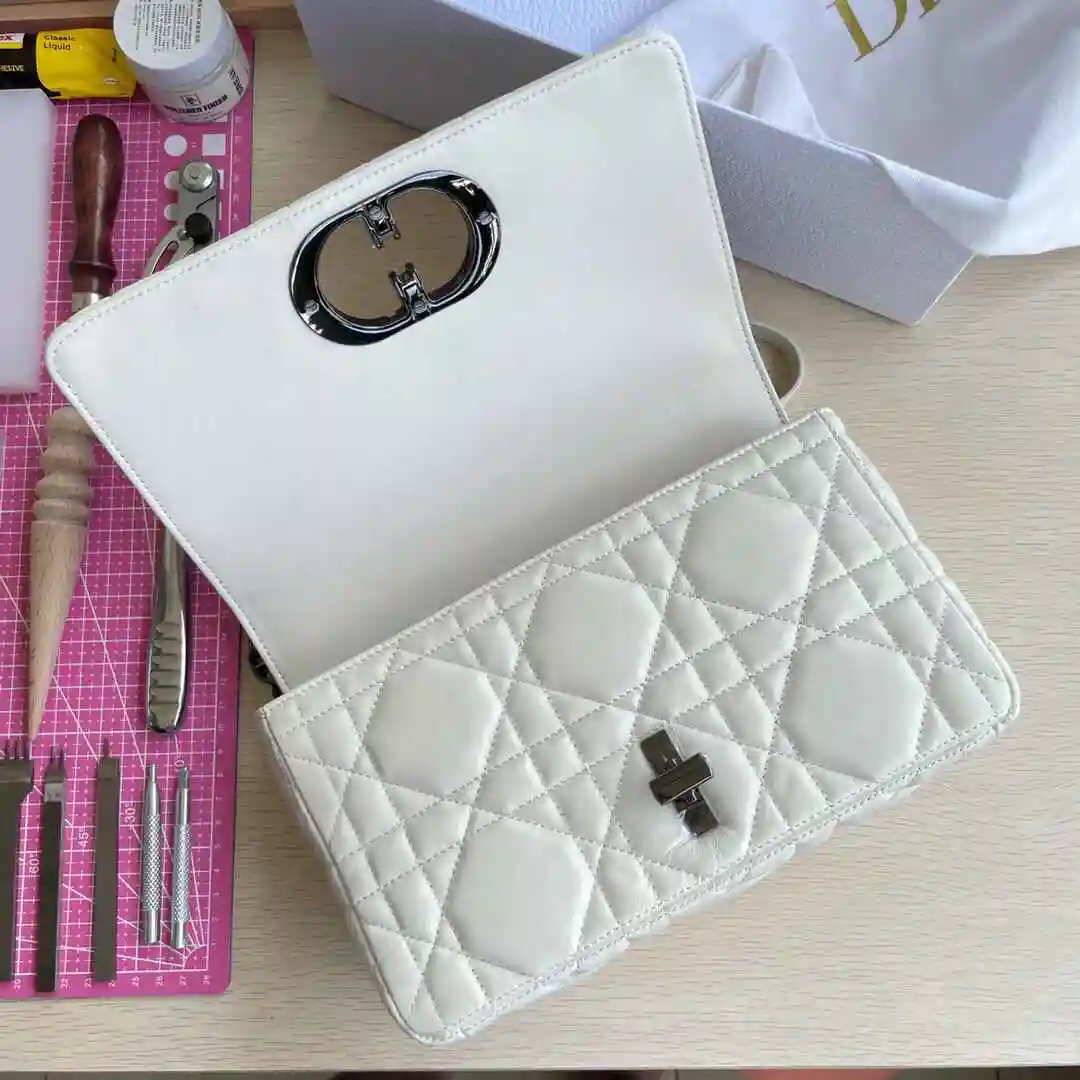 KK05850 (14).webp