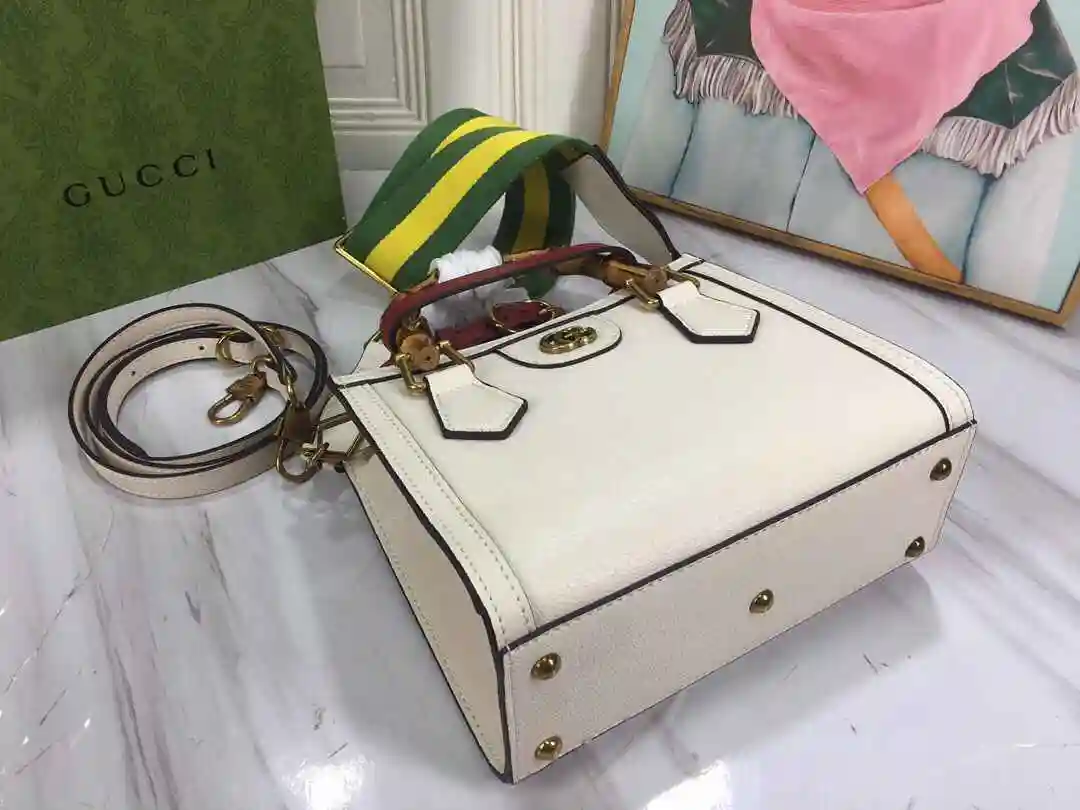 KK02250 (4).webp
