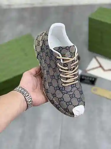 Código de zapato de hombre GUCCI: 0916C10 Talla: 38-44 (45 se puede personalizar)