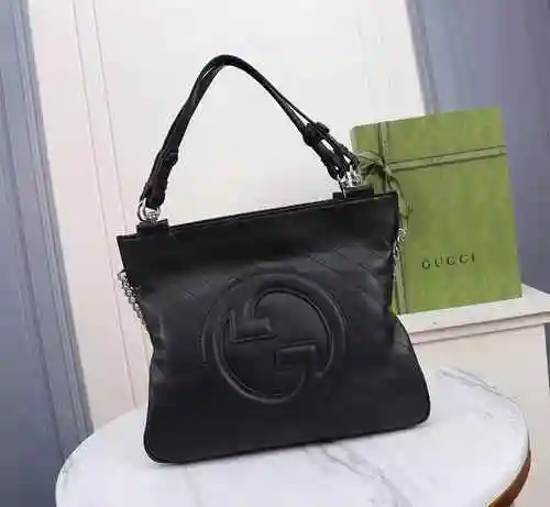 Bolsa para axilas GUCCI hecha de material de lona importado, bolsa de regalo con entrega de alta cal