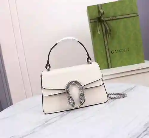 Bolsa para axila GUCCI hecha de material de lona importado, bolsa de regalo con entrega de alta cali