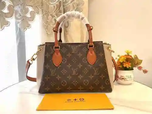 El bolso está hecho de material de lona importado, con una bolsa de regalo de entrega de alta calida