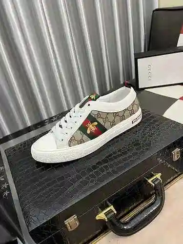 Código de zapato de hombre GUCCI: 0918B40 Talla: 38-44