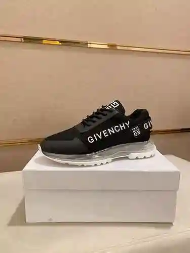 Zapato Hombre Givenchy Código: 0920C10 Talla: 38-44 (Personalizable 45 sin devolución ni cambio)