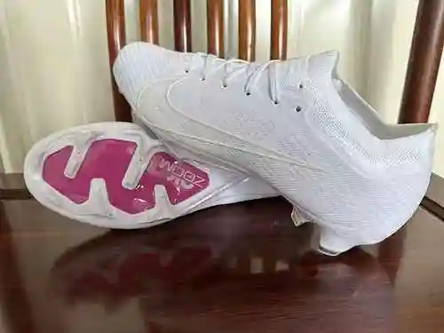 (Llegada Chameleon - Zapatos para niños/mujeres/hombres) Nike Assassin 15th Generation Low Top Air C