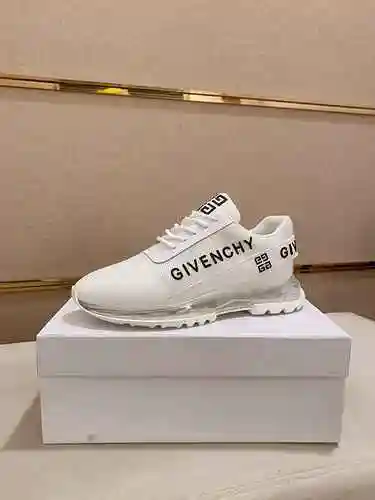 Zapato Hombre Givenchy Código: 0920C10 Talla: 38-44 (Personalizable 45 sin devolución ni cambio)