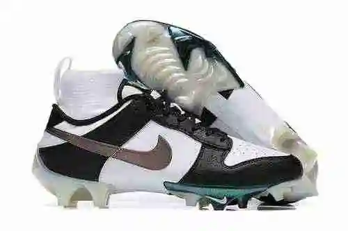 (Arrival) Nike New All Knitted Shock Absorbing, Anti slip, and Durable Rugby Shoes Black and White N