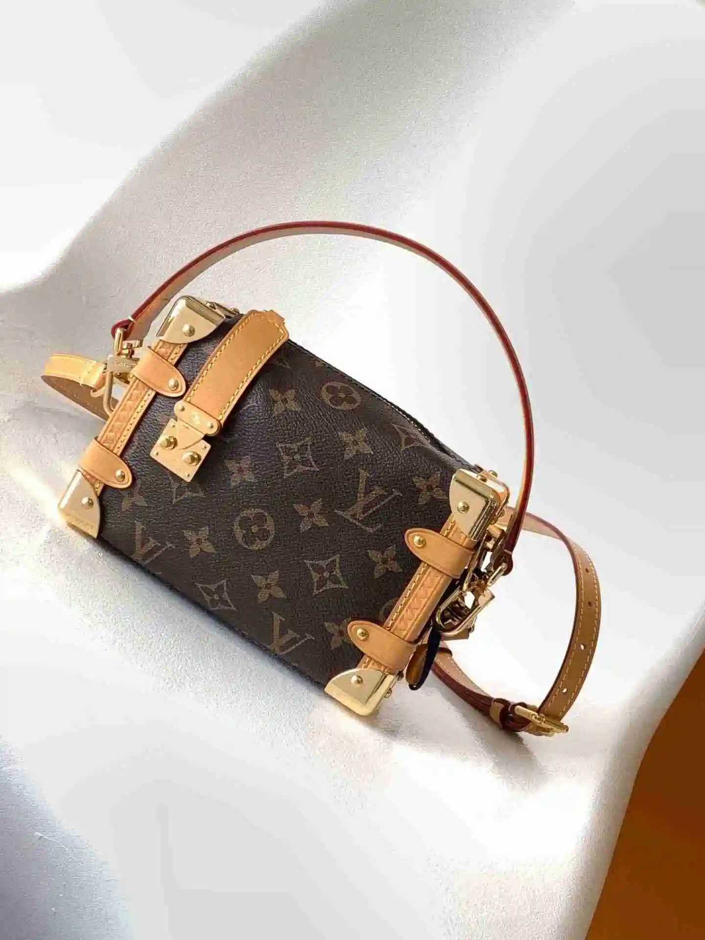 KK05850 (6).webp