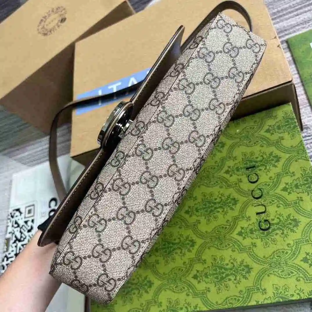 KK05350 (4).webp
