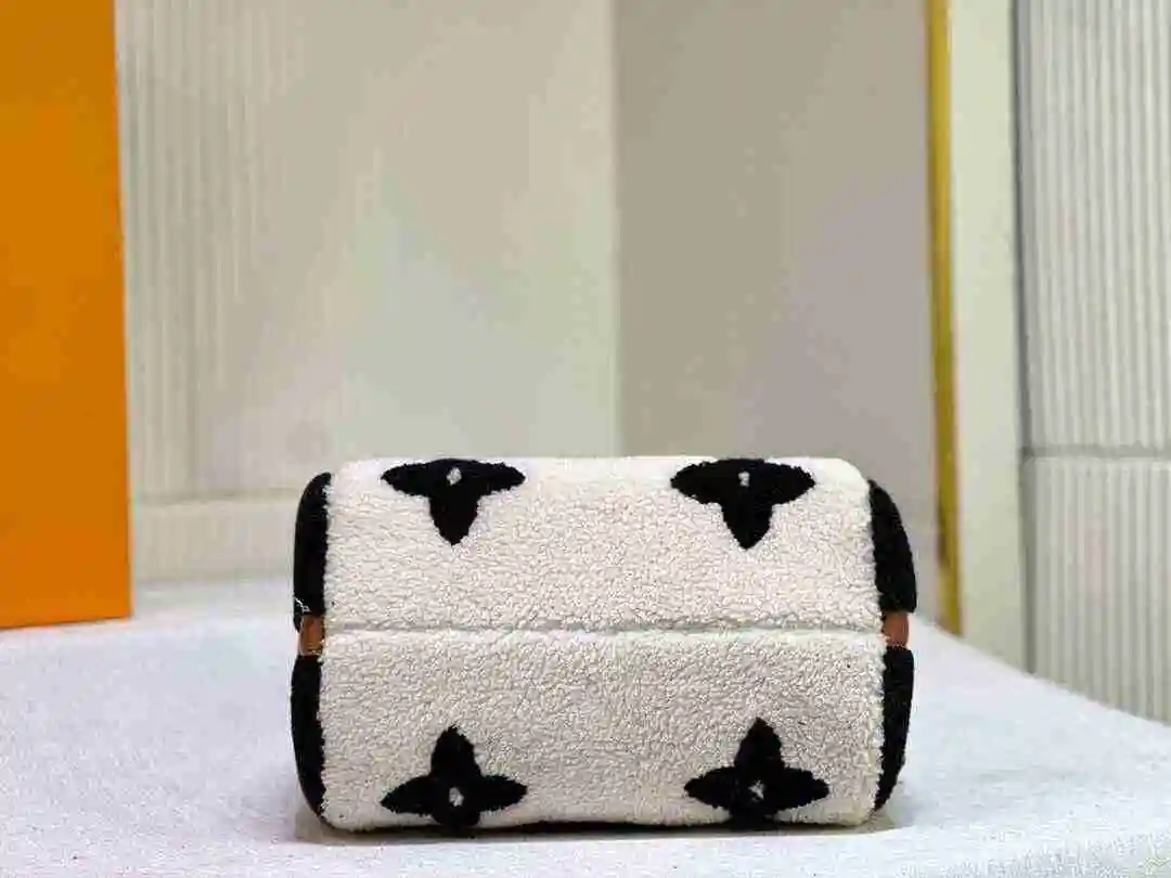 KK02350 (9).webp