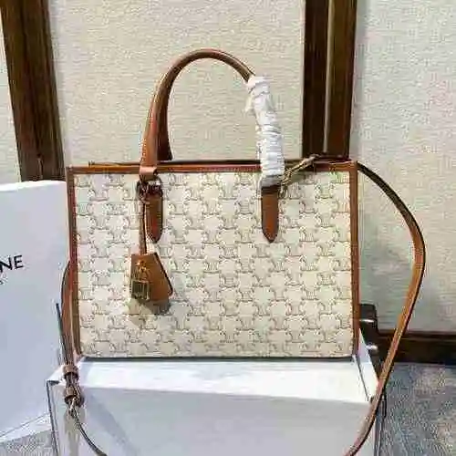 El bolso CEL Celine está hecho de cuero original importado de primer nivel y una versión réplica de 