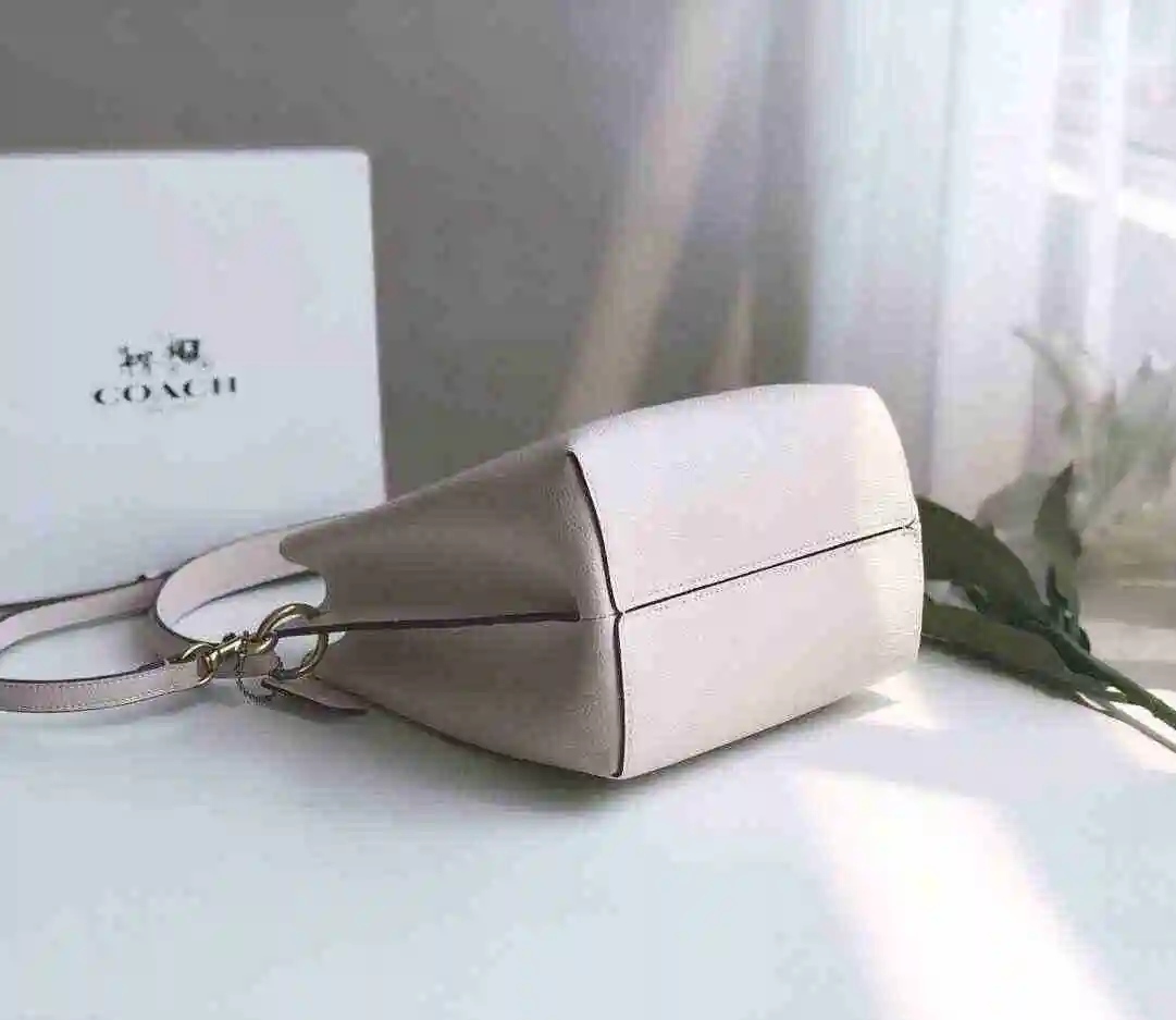 KK02050 (4).webp