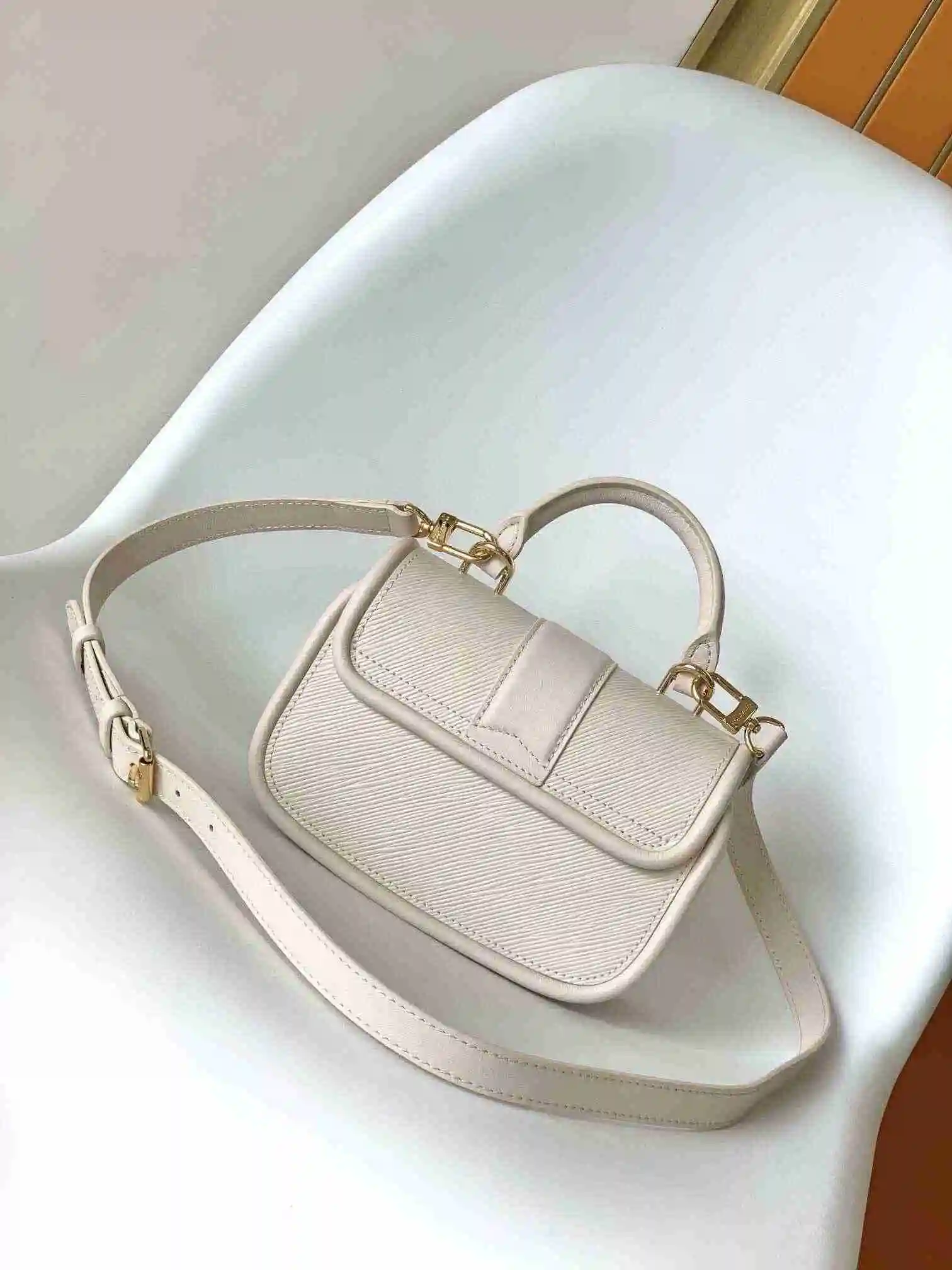 KK05850 (3).webp